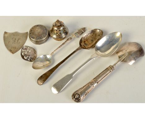 A caddy spoon etc.