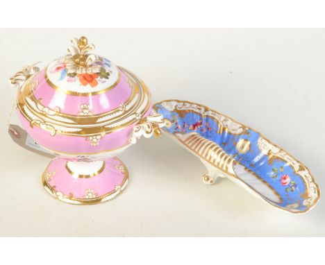 A Spode Felspar porcelain sauce tureen floral enamelled gilt and with pink bands (damage), together with an English porcelain