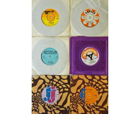 Approx four hundred 45 rpm recordsVarious years, genres and conditions includes Creation 'I Got the Fever' Stateside (SS2205)