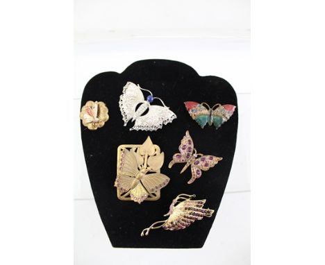 A COLLECTION OF SIX BUTTERFLY BROOCHES to include Art Nouveau influenced diamante, enamel and various coloured stone set 