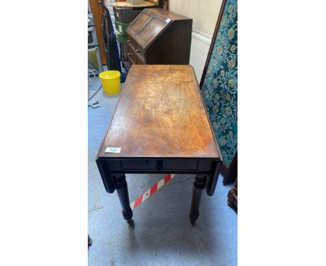  Sale Item:    MAHOGANY PEMBROKE TABLE (AF)   Vat Status:   No Vat   Buyers Premium:  This lot is subject to a Buyers Premium