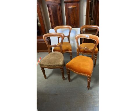  Sale Item:    4 DINING CHAIRS (AF)   Vat Status:   No Vat   Buyers Premium:  This lot is subject to a Buyers Premium of 15% 