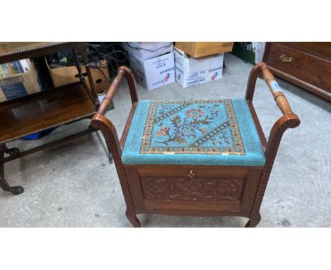  Sale Item:    OAK PIANO STOOL-BEADED SEAT(AF)   Vat Status:   No Vat   Buyers Premium:  This lot is subject to a Buyers Prem