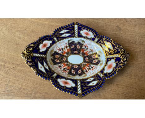  Sale Item:    ROYAL CROWN DERBY DISH   Vat Status:   No Vat   Buyers Premium:  This lot is subject to a Buyers Premium of 15