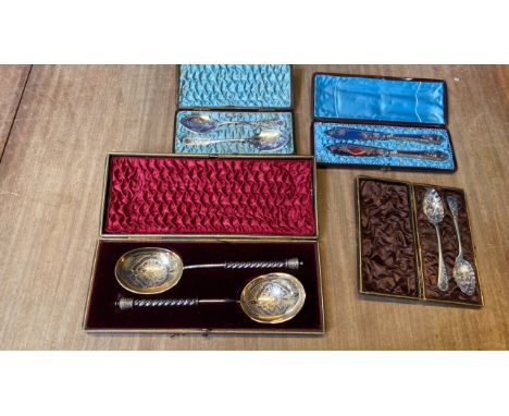  Sale Item:    SILVER PLATED SPOONS &amp; KNIVES   Vat Status:   No Vat   Buyers Premium:  This lot is subject to a Buyers Pr