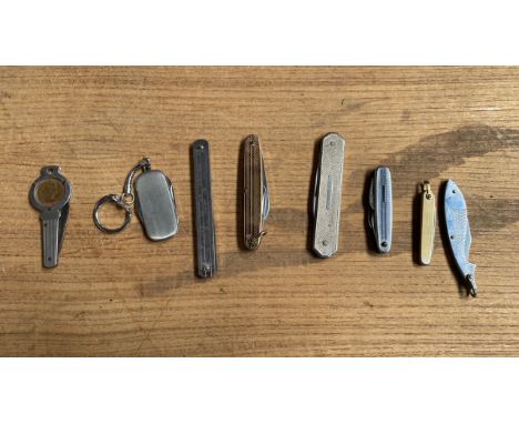  Sale Item:    BOX PEN KNIVES   Vat Status:   No Vat   Buyers Premium:  This lot is subject to a Buyers Premium of 15% + Vat 
