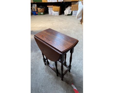  Sale Item:    OAK DROP LEAF TABLE (AF)   Vat Status:   No Vat   Buyers Premium:  This lot is subject to a Buyers Premium of 