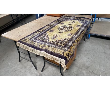  Sale Item:    RUG APPROX 91x152 CMS   Vat Status:   No Vat   Buyers Premium:  This lot is subject to a Buyers Premium of 15%