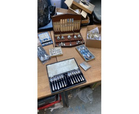  Sale Item:    2 BOXES CUTLERY CIG CASE SUGAR &amp; CREAMS (AF)  Vat Status:   No Vat   Buyers Premium:  This lot is subject 