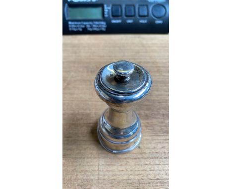  Sale Item:    SILVER PEPPER MILL ASPREY LONDON   Vat Status:   No Vat   Buyers Premium:  This lot is subject to a Buyers Pre