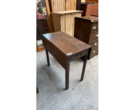  Sale Item:    MAHOGANY DROP LEAF TABLE (AF)   Vat Status:   No Vat   Buyers Premium:  This lot is subject to a Buyers Premiu