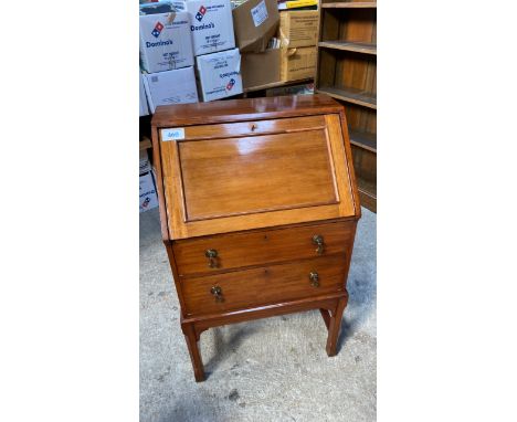  Sale Item:    MAHOGANY BUREAU (AF)   Vat Status:   No Vat   Buyers Premium:  This lot is subject to a Buyers Premium of 15% 