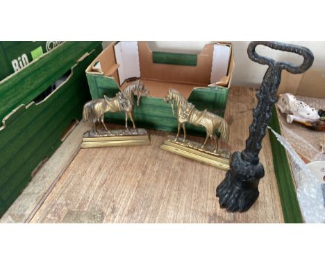  Sale Item:    BOX-PAIR BRASS HORSES &amp; CAST LIONS PAW DOORSTOP  Vat Status:   No Vat   Buyers Premium:  This lot is subje