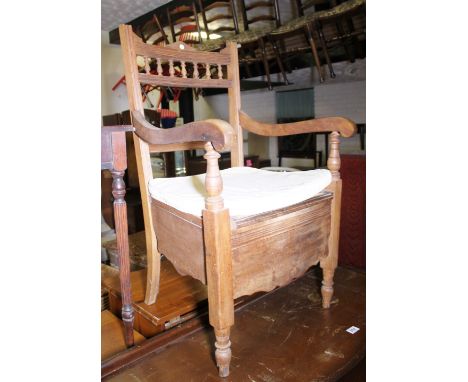Mahogany commode