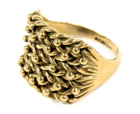A 9ct gold gentleman's keeper ring, large shank size, 15.7g.