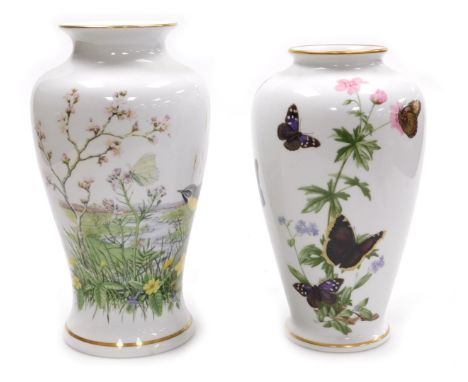 A Franklin Mint The Spring Glen vase, designed by Peter Barnett, limited edition, 31cm high, together with a Meadowland Butte