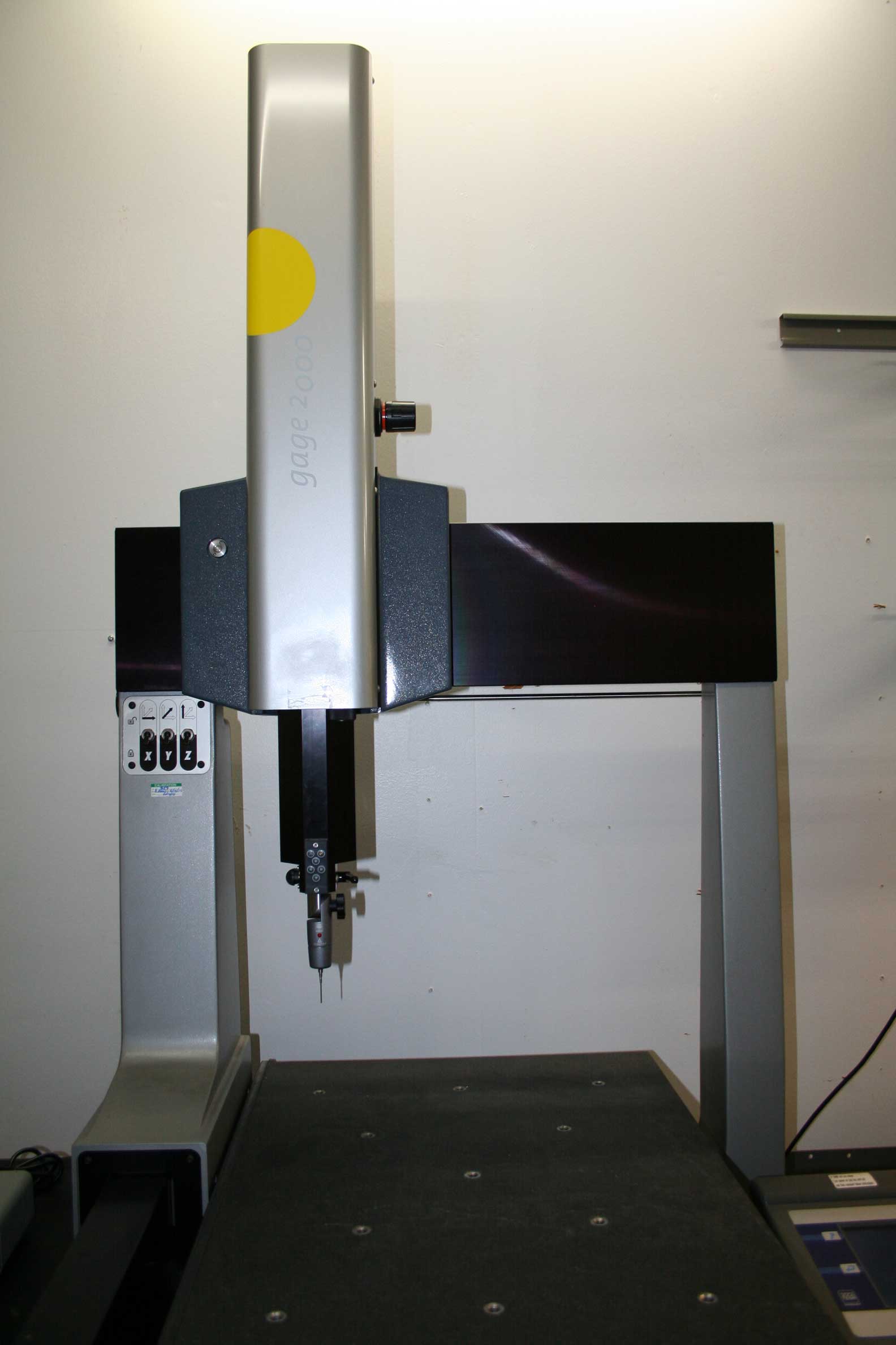 Brown & Sharpe Gage 2000 Manual CMM with PLC comes with printer and
