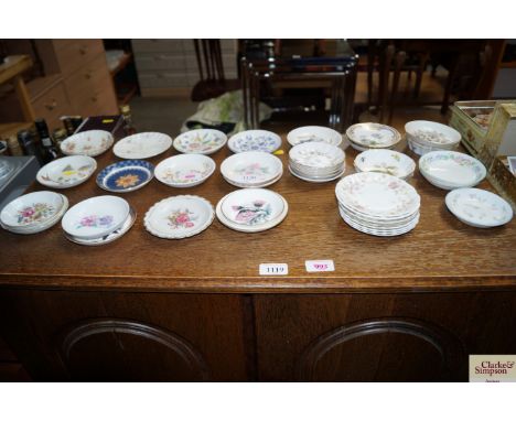 A collection of dishes to include Aynsley; Spode and Royal Worcester