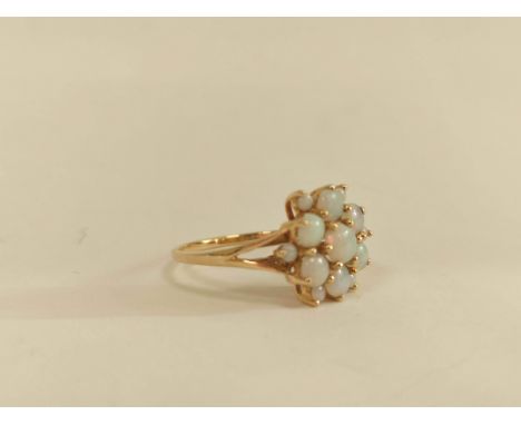 Opal cluster ring in 9ct gold. Size 'R½'. 