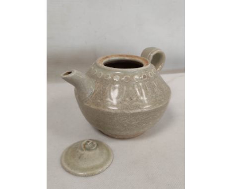 Antique Chinese Celadon ware lidded teapot with crackle glaze in the Song style. H10cm 