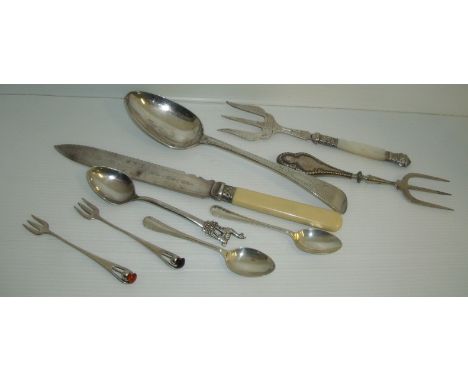 Silver hallmarked serving spoon with bright cut engraving, silver collared cake knife, mother of pearl handled cake fork, Che