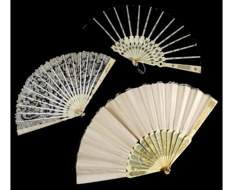 A Circa 1880s Bone Fan, the monture carved and pierced, perhaps in the fashion produced by the tabletiers of Meru, France, wi