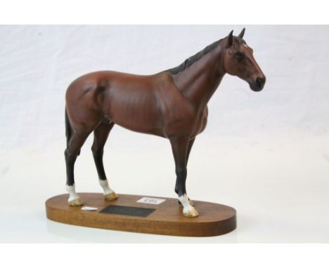 Large Beswick ceramic Connoisseur model of Nijinsky 1970 Winner of the English Triple Crown with wooden base