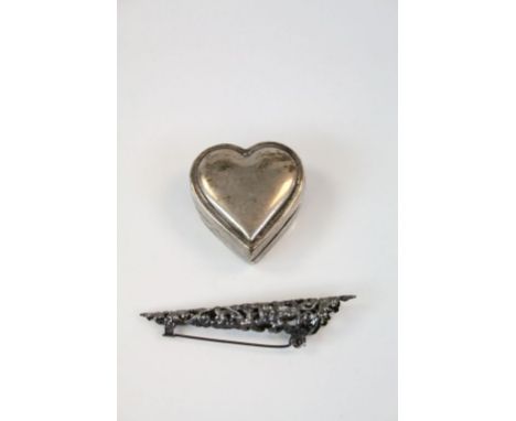 White metal heart shaped trinket pot and cover together with a white metal pierced foliate scroll posie holder brooch