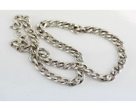 Silver necklace links marked 925, weight: approx 30.9 grams, size: approx 40cm