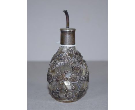 Vintage oriental sterling silver cased oil bottle pierced silver floral decoration, marked ' Sterling 950,' to dimpled glass 