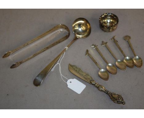 George III sterling silver cream ladle Edinburgh 1817, maker James Mackay; a pair Georgian sterling silver sugar nips, London