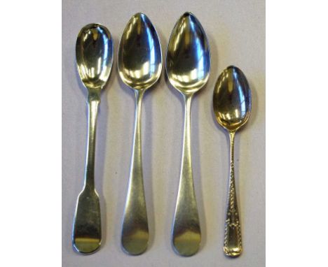 Four Georgian & later sterling silver spoons comprising of a fiddle pattern mustard spoon London 1812 (William Eley, William 