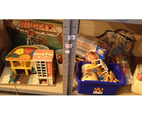 Large quantity of vintage toys and games including skateboard figures Chad Valley soccer petite typewriter 