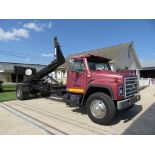 1989 International S1954 Hooklift truck