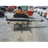 Dump trailer hoist