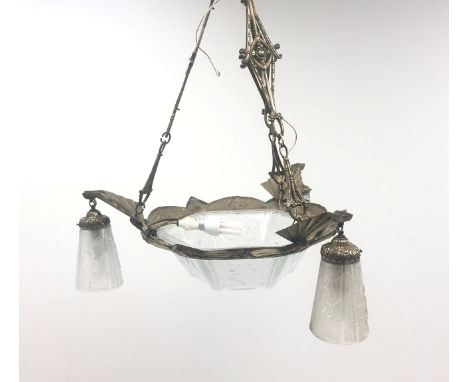 Art Deco Muller Freres hanging light fitting, bronzed metal frame supporting a central hexagonal frosted glass shade matched 