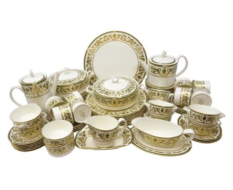 Royal Worcester dinner, tea and coffee service decorated in the Windsor pattern, eight settings comprising: eight dinner plat