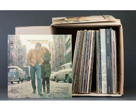 Vinyl - 37 Bob Dylan LP's and 2 box sets spanning his career to include private pressing live albums.  Vg overall 