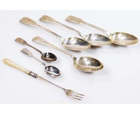 Various Georgian and later silver flatware, to include a George III tablespoon Fiddle pattern initialled, London 1798, 22cm w
