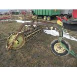 John Deere Hayrake