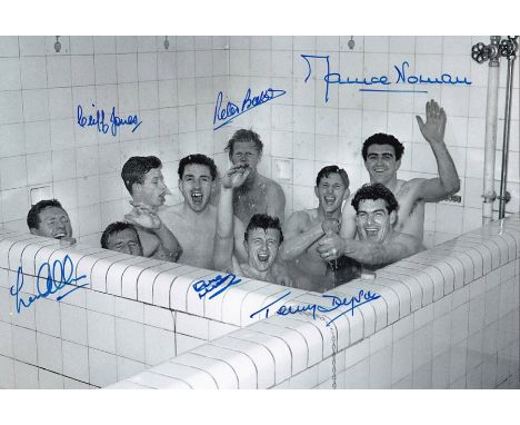 Football Autographed Tottenham 12 X 8 Photo : B/W, Depicting Tottenham Players Celebrating In The Bath At White Hart Lane Fol