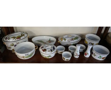 Collection of Royal Worcester, mostly Evesham pattern