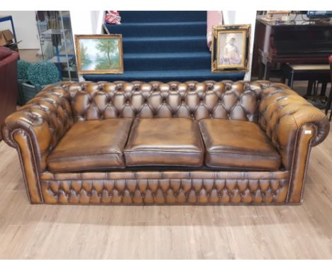 CHESTERFIELD SOFA IN ANTIQUE GOLD AND TURNS INTO KING SIZE BED SETTEE&nbsp;FABULOUS CONDITION