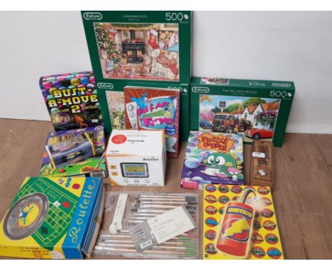 LARGE LOT OF MISC ICLUDES VINTAGE DOMINOES, BINATONE SATNAV, BRUSH SET ETC