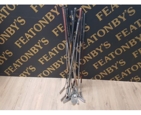 A BUNDLE OF ASSORTED VINTAGE GOLF POTTERS