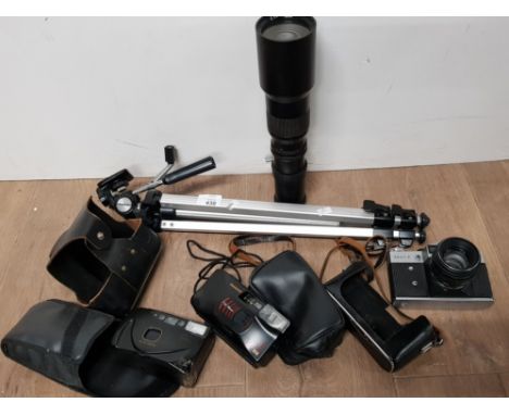 3 VINTAGE CAMERAS INCLUDING ZENIT-E, PLUS LARGE SCOPE AND TRIPOD STAND