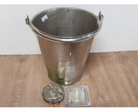 STAINLESS STEEL DAIRY HANDLED BUCKET PLUS PIN TRAY AND TRINKET