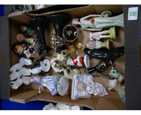 A mixed collection of ceramic items to include - 2nds Royal Doulton cat figures, Franklin Mint lady Figures, Royal Albert Fox