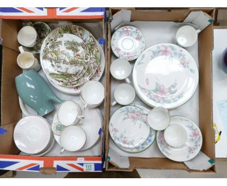 A mixed collection of ceramic items to include - Royal  Doulton Expressions Carmel pattern dinnerware, together with similar 