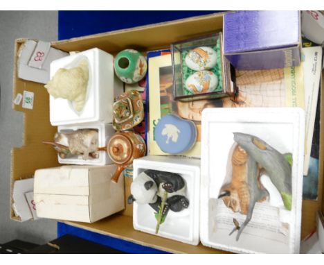 Mixed collection of ceramic and resin items to include - boxed Eva Dalberg figures, animals, oriental Satsuma ware teapot, of